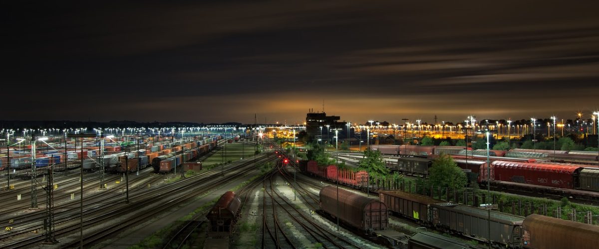 railway-station-1363771_1280 (1)